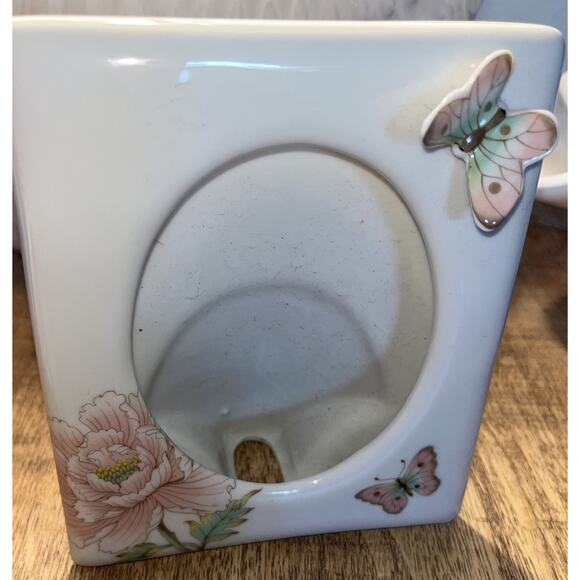 Vintage Labella Butterfly Porcelain Butterfly Floral Picture Frame 6x5 - Picture 5 of 6